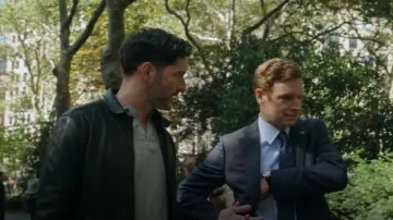 Veste York de John Varvatos portée par Hart Hoxton (Tom Ellis) telle que vue dans CIA (S01E04)