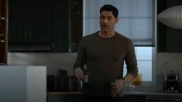 Officine Générale Nate Cashmere Sweater worn by Hart Hoxton (Tom Ellis) as seen in CIA (S01E07)