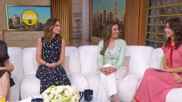 Robe montante Proenza Schouler Devora sans manches portée par Rebecca Jarvis vue dans Good Morning America le 24 avril 2026