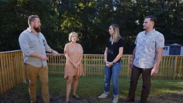 La gente libre se viste un buen día llevada por Erin Napier tal como se ve en la ciudad natal (S10E14)