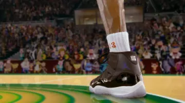 Les chaussures Nike Air Jordan XI "Space Jam" dans Space Jam (1996)