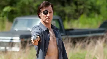 La chemise bleu jean du gouverneur (David Morrissey) dans The Walking Dead