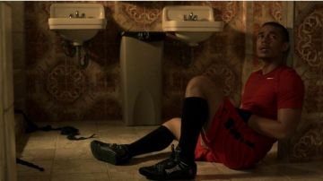 the sneakers proboxing of Ismael Cruz Cordova in Ray Donovan