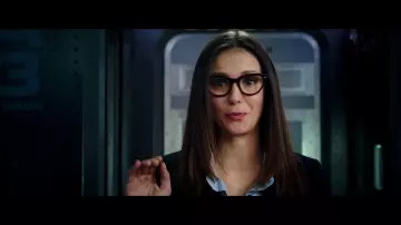 Les lu­nettes de vue portées par Becky Clearidge (Nina Dobrev) dans le film XxX: Reactivated