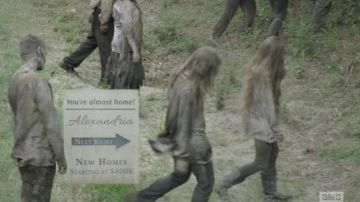 Le panneau Alexandria Next Right dans The Walking Dead