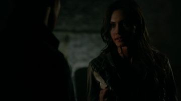 The jacket Allsaints Hayley Marshall (Phoebe Tonkin) on The Originals S3E15