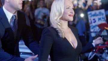 La robe Alexander McQueen de Juliette Barnes (Hayden Panettiere) dans Nashville