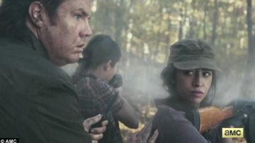 Knife black, Eugene (Josh McDermitt) in The Walking Dead