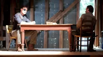 Les boots marron du gouverneur (David Morrissey) dans The Walking Dead