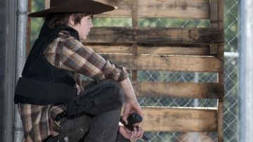 The plaid shirt of Carl Grimes (Chandler Riggs) in The Walking Dead S03E11