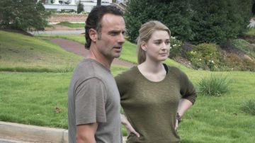 Le top kaki de Jessie Anderson (Alexandra Breckenridge) dans The Walking Dead