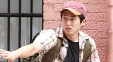 Le sac à dos vert kaki de Glenn Rhee (Steven Yeun) dans The Walking Dead