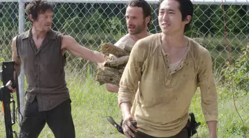 Le polo de Glenn Rhee (Steven Yeun) dans The Walking Dead saison 3