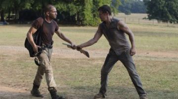 La camiseta marron de Shane Walsh (Jon Bernthal) dans The Walking Dead