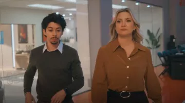 Reiss Gianna Silk Shirt worn by Isla Gordon (Kate Hudson) as seen in Running Point (S02E03)