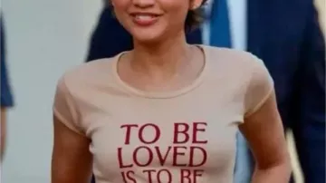 La camiseta beige de Zendaya de The Drama 2026