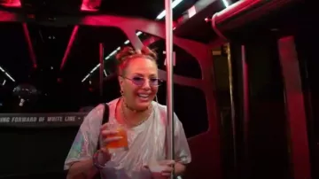 Mini vestidos de moda de verano Civoux usados por Kristen Doute tal como se ve en The Valley (S03E03)