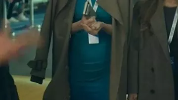 Brown Coat worn by Isla Gordon (Kate Hudson) in Running Point
