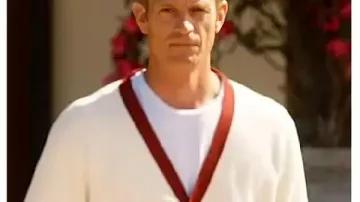 Imperfect Women S01 Joel Kinnaman White Cardigan used by Robert (Joel Kinnaman) as seen in Imperfect Women (S01E08)