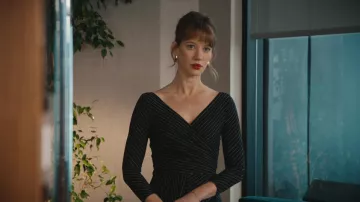 Chiara Boni La Petite Robe Pinstripe Iza Sheath worn by Shae Banfield (Yael Grobglas) as seen in Matlock (S02E11)
