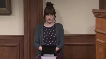 Ann Taylor Printed Blouse worn by Jane Wickline as seen in Saturday Night Live (S51E15)