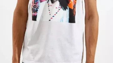 Graphic Shirt worn by (Anne Hathaway) in The Devil Wears Prada