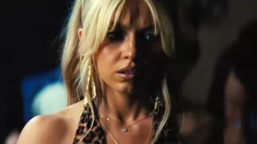 Cartier Trinity Pendant 1 Diamond Paved worn by Cassie Howard (Sydney Sweeney) as seen in Euphoria (S03E04)