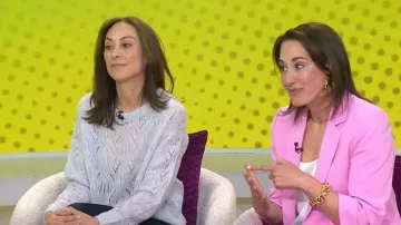 Elie Tahari Open Blazer worn by Vanessa Bennett as seen in Today with Jenna & Sheinelle on May 1, 2026