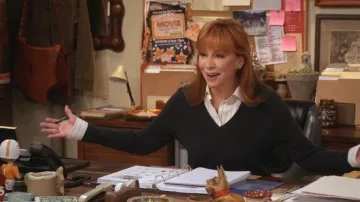 Babaton Oversized Drapey Twill Button Up Shirt worn by Bobbie (Reba McEntire) as seen in Happy's Place (S02E16)
