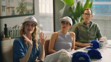 Jersey de escote falso Bebe con halter, llevado por Gabriela De La Rosa (Jimena Larraguivel) visto en Veintiséis (S01E05)