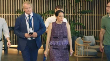 Maje Purple Tweed Skirt worn by Gabriela De La Rosa (Jimena Larraguivel) as seen in Twenty Twenty Six (S01E05)