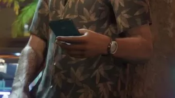 Shirt worn by Jason Duval in GTA 6 (2025) vs GTA Vice city (2002)