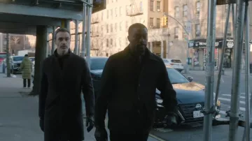 Chaqueta Warwick Twill Chore de hombre de Marc New York llevada por Theo Walker (David Ajala) tal como se ve en Law & Order (S25E13)