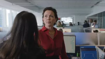 Sezane Agathe Necklace worn by Ann Merrick (Kelli Williams) as seen in Law & Order (S25E18)