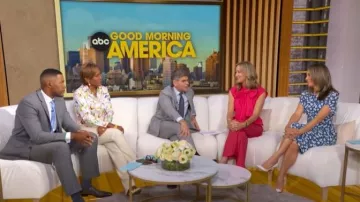 Camiseta Zara Poplin con lazo llevada por Lara Spencer vista en Good Morning America el 7 de mayo de 2026