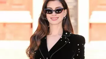 Anne Hathaway: El Diablo viste Prada 2 Abrigo largo de Andy Sachs (Anne Hathaway) en El diablo viste Prada 2