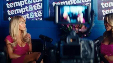 Vestido Perri de chica cartel que lleva Cassie Howard (Sydney Sweeney) como se ve en Euphoria (S03E05)