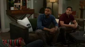 Zapatillas Aldo Marconi que lleva Bradley (Mike C. Manning) vistas en Más allá de las puertas (S02E84)