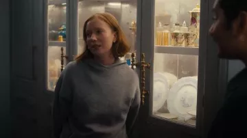 Aritzia Cozy Sweatfleece Perfect Hoodie worn by Ava (Hannah Einbinder) as seen in Hacks(S05E05)