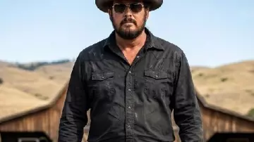 Dutton Ranch Rip Wheeler Black Shirt worn by Rip Wheeler (Cole Hauser) as seen in Dutton Ranch (S01E09)
