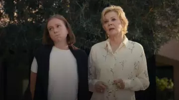 Altuzarra Chika Botanical-Print Silk Shirt worn by Deborah Vance (Jean Smart) as seen in Hacks(S05E07)