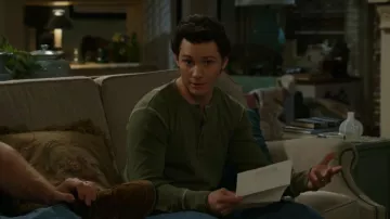 Wrangler Men’s Retro® Diamond Acres Slim Fit Straight Leg Jean worn by Georgie Cooper (Montana Jordan) as seen in Georgie & Mandy's First Marriage (S02E19)