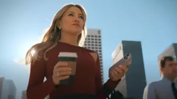 Mimchik Doheny Top worn by Isla Gordon (Kate Hudson) as seen in Running Point (S02E10)