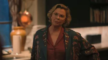 Etro Paisley Print Silk Jacket worn by Beulah Jackson (Annette Bening) as seen in Dutton Ranch (S01E01)