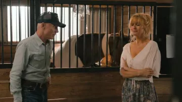 Zadig & Voltaire Josia Wild Garden Maxi Skirt worn by Beth Dutton (Kelly Reilly) as seen in Dutton Ranch (S01E02)