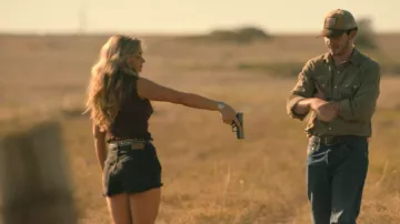 Levi's 501 Denim Shorts worn by Oreana (Natalie Alyn Lind) as seen in Dutton Ranch (S01E02)