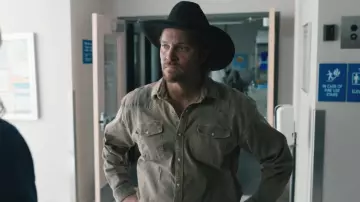 Axel's Ranger Colored Denim Snap Shirt In Tortora worn by Kayce Dutton (Luke Grimes) as seen in Marshals (S01E10)