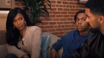 Cardigan de pestañas de Tweed de L'Agence Una Crop llevado por Candace Stiles (Gabrielle Dennis) como se ve en Nemesis (S01E02)