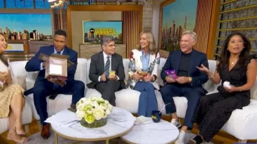 Alice + Olivia Breann Printed Linen-Blend Blazer worn by Lara Spencer as seen in Good Morning America on May 21, 2026