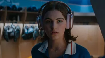 Wentronic Y01 Wireless Noise Canceling Headphones worn by Hannah Wells (Ella Bright) as seen in Off Campus (S01E01)